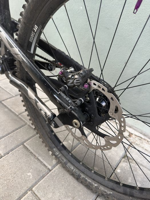 Vând YT Tues AL downhill