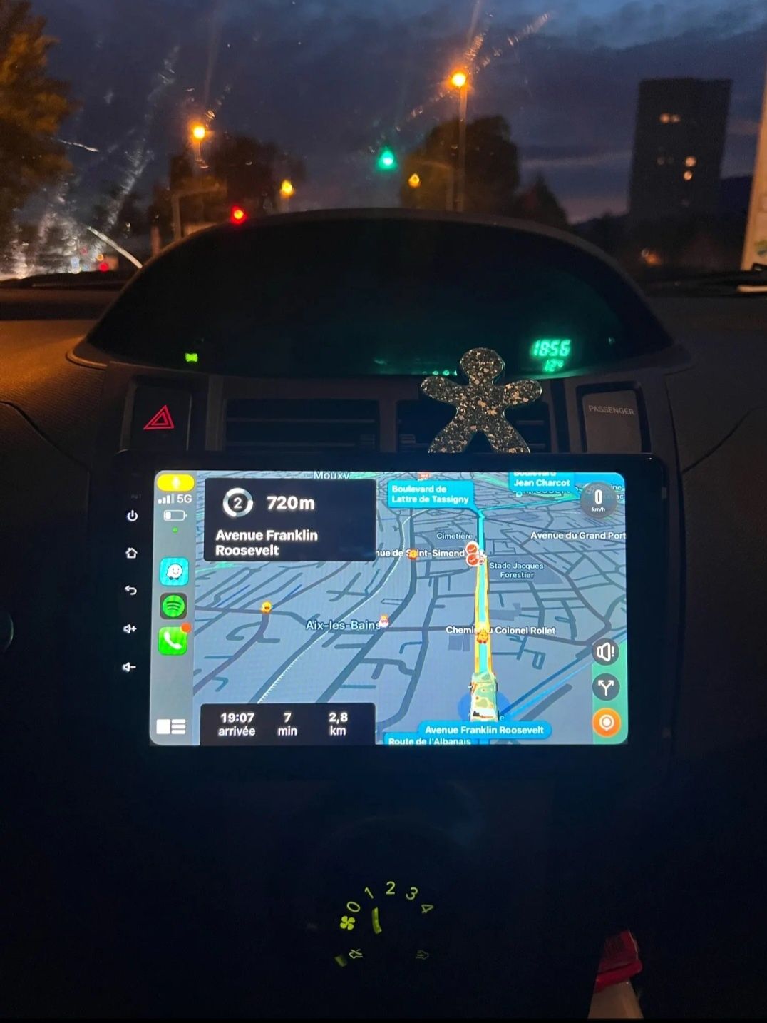 Navigatie android Toyota Yaris Waze YouTube GPS BT USB