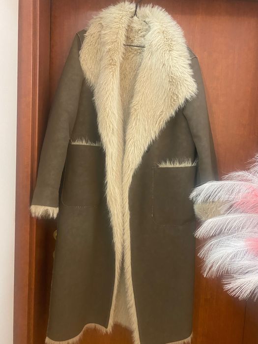 Cojoc cu doua fete Zara, stare noua, foarte gros