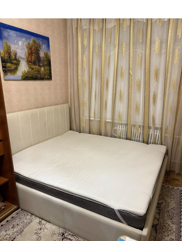 Продается двухспальная кровать