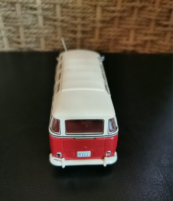 Количка hongwell cararama VOLKSWAGEN Автo.тип1-1963 Червен/бежов 1:43