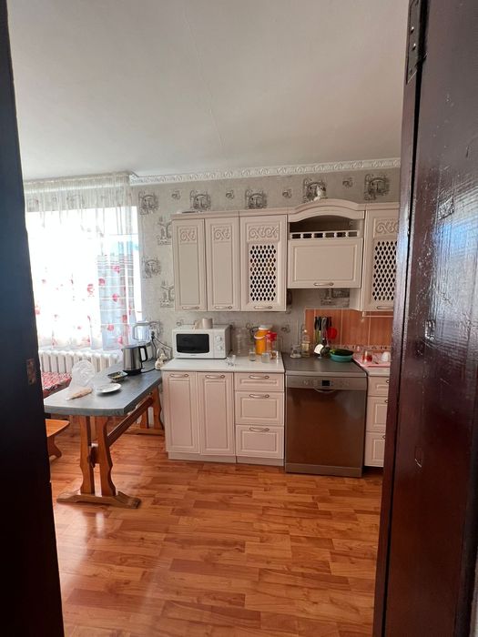 Продаётся дом, 2 этажа