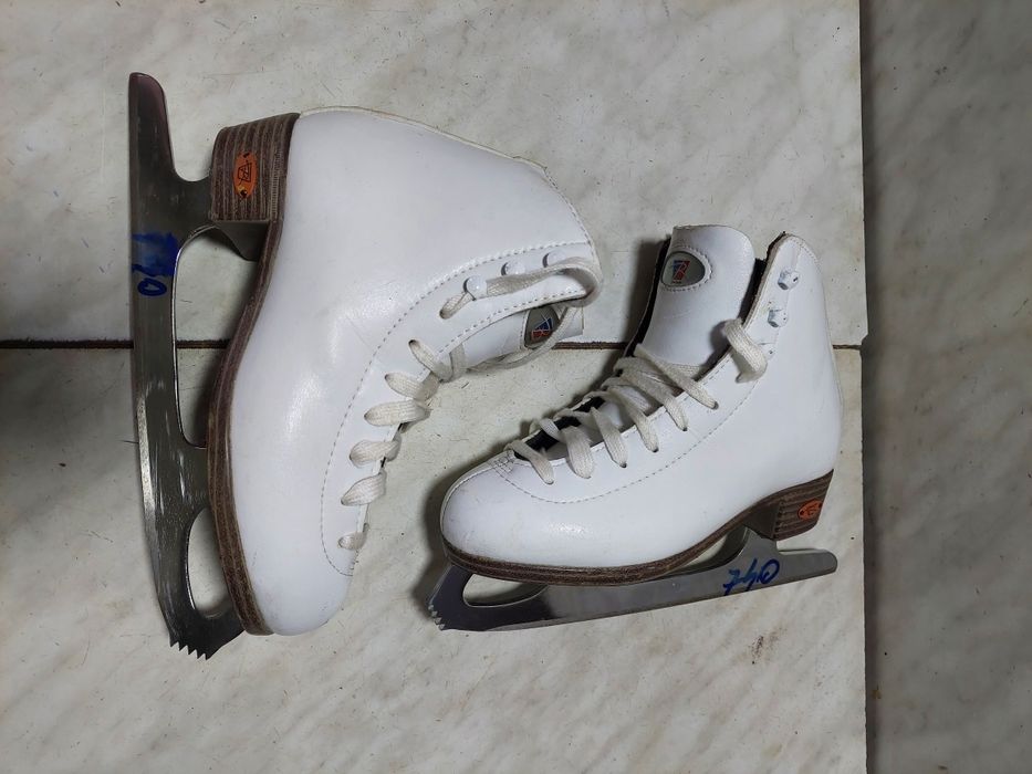 Patine gheata 740 patinaj artistic Riedell marime 34-35 ( 22 cm)