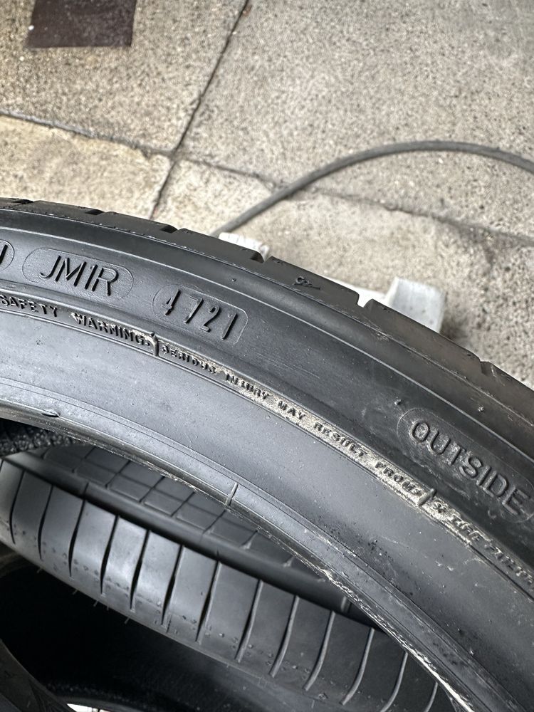 Гуми 225/35/19 Dunlop