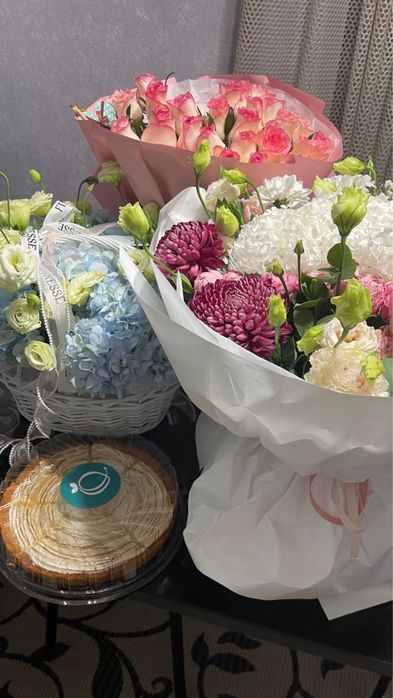 Продам цветы срочно роза гортензия