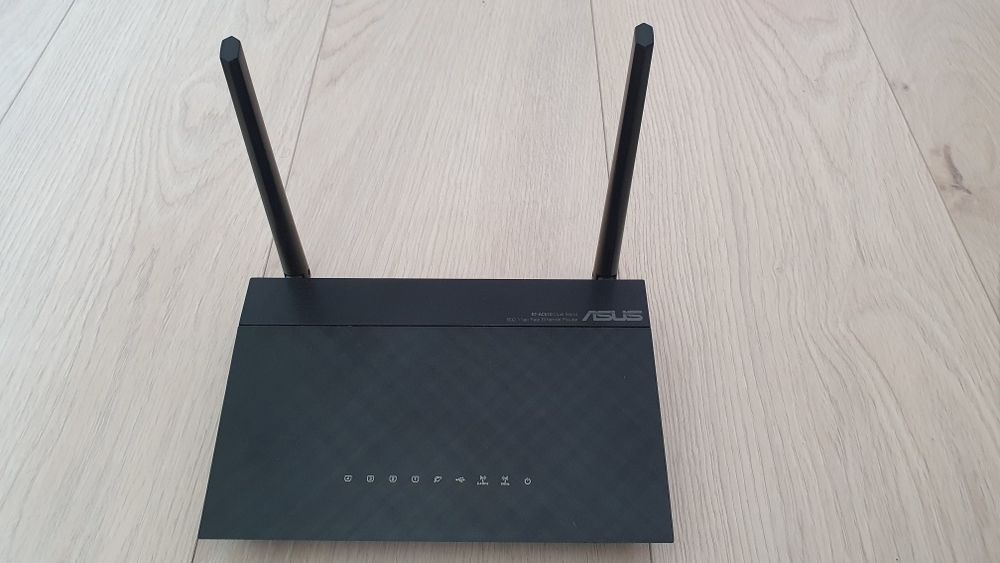 Router ASUS RT-AC51U DualBand Transf 300+433 Mbps 2.4-5 GHz Curier OLX