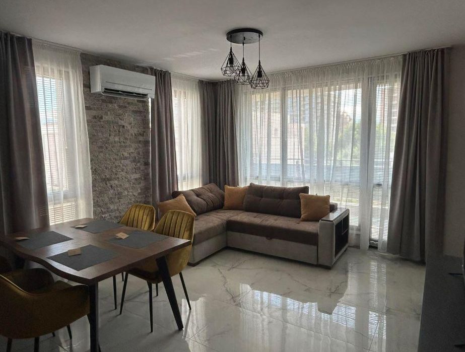 Дава се под наем Двустаен апартамент в Пловдив, Христо Смирненски - 82 кв.м за 600 € - Снимка #1