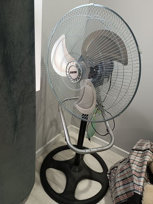 Вентелятор Почти новый