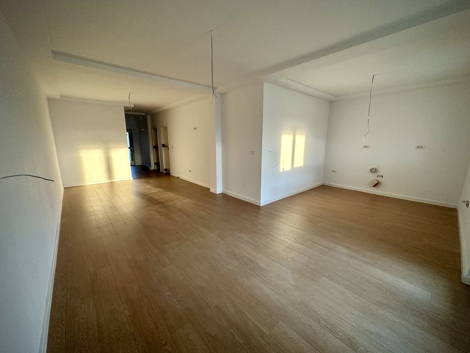 Duplex 3 camere | 2 bai | 300mp teren | 86mp utili