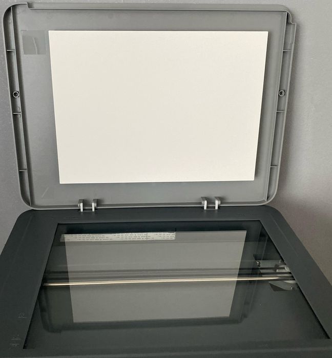 Продам принтер HP Laser MFP 135w