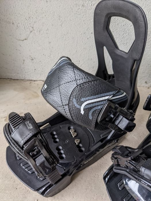 Продавам snowboard + автомати + обувки