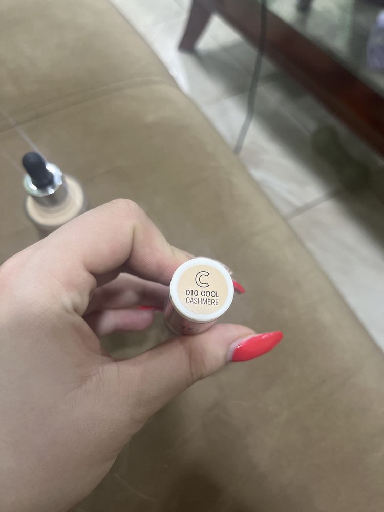 Catrice foundation catrice коректор true skin и двете са водоустойчеви