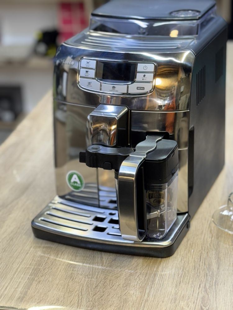 Espresor automat Saeco Intelia capucino inox