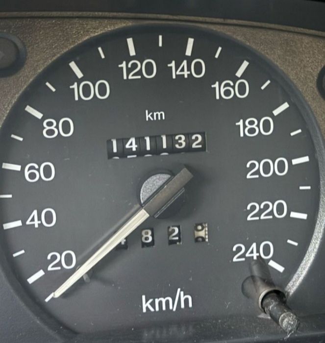 Vand ,schimb cu scuter mașina  Ford Mondeo ,Km  Reali, Aer Condiționat