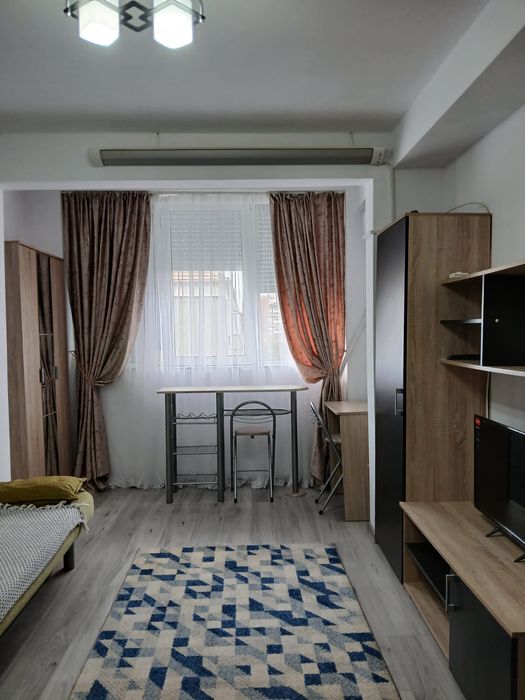 Garsonieră zona Torontalului