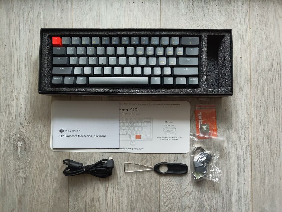 Tastatura 60% Keychron K12