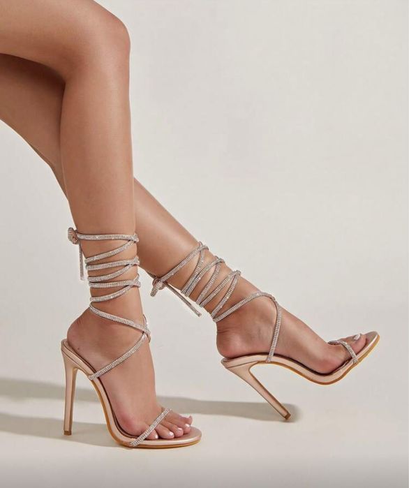 Уникални бляскави токчета