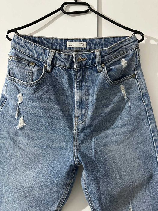 Blugi Sinsay mom fit