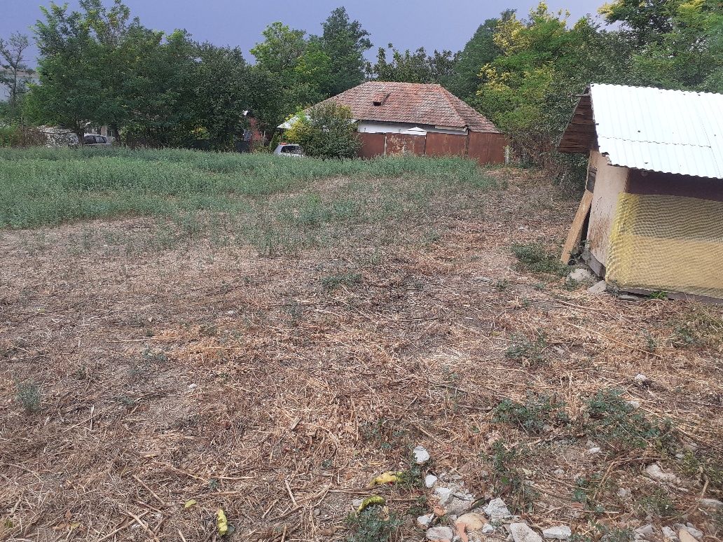 Vand teren intravilan.loc de casa  . 500 mp la 65 km de Bucuresti.