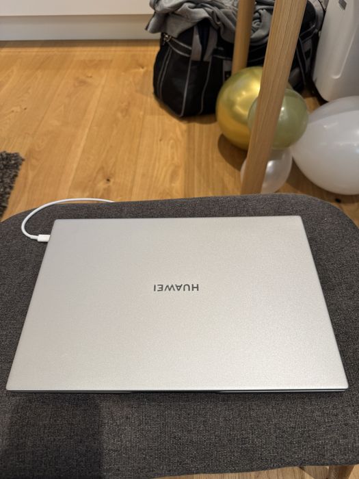 HUAWEI MateBook D14 — i5, 8 GB RAM, 512 GB SSD, Full HD, Windows 11