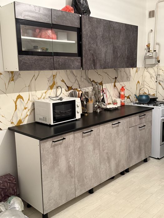 Продам Кухонный гарнитур