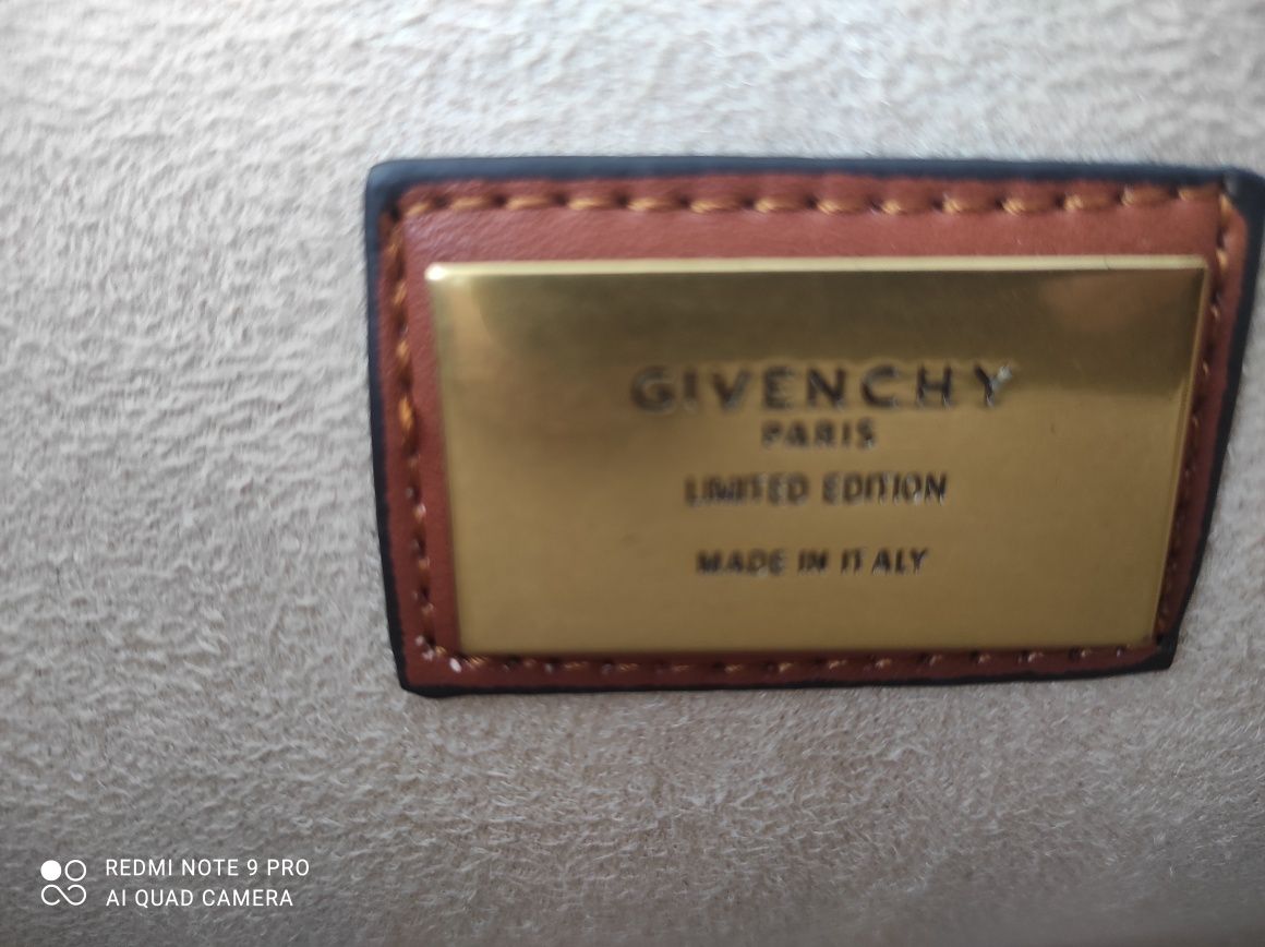 Сумка  GIVENCHY ( люкс)