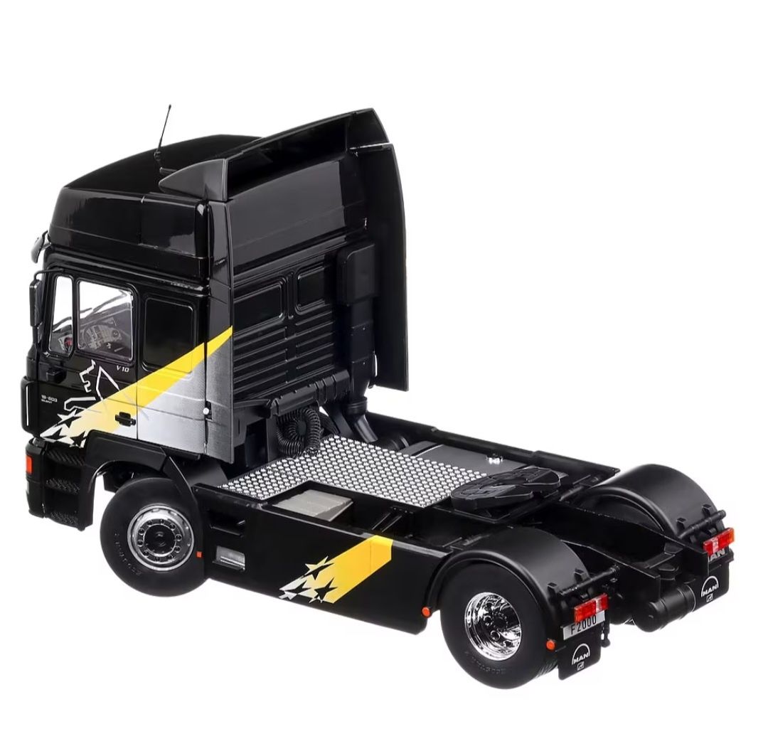 Vând macheta camion (cap tractor) MAN F2000 1/18