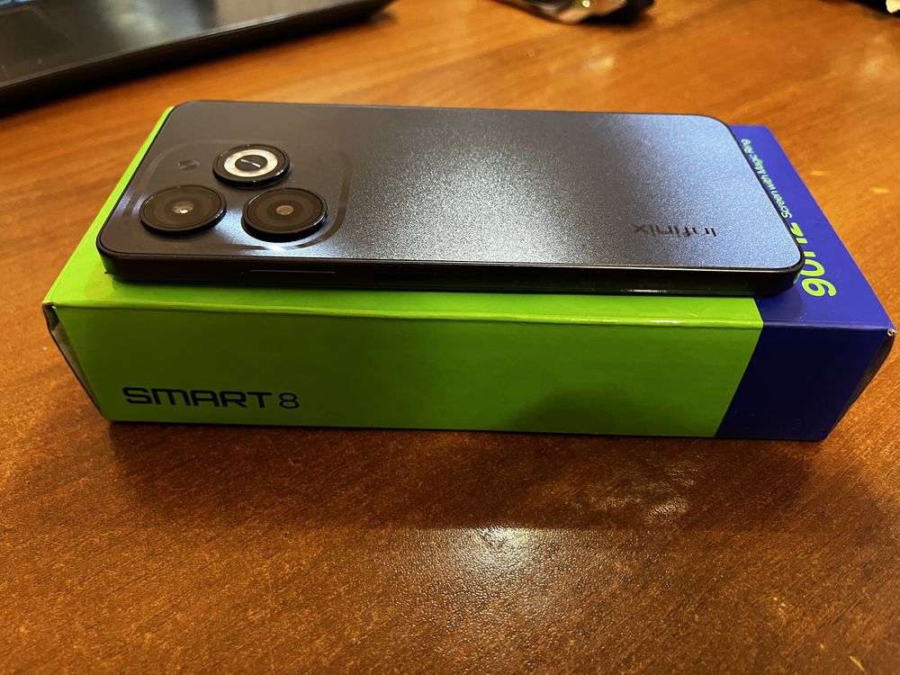 Продам Infinix Smart 8 128gb