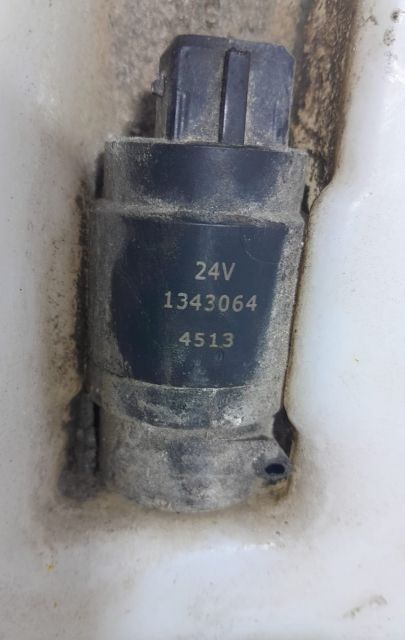 Vas lichid parbriz 1343064 Jaguar XF X250  [din 2007 pana  2011] seria