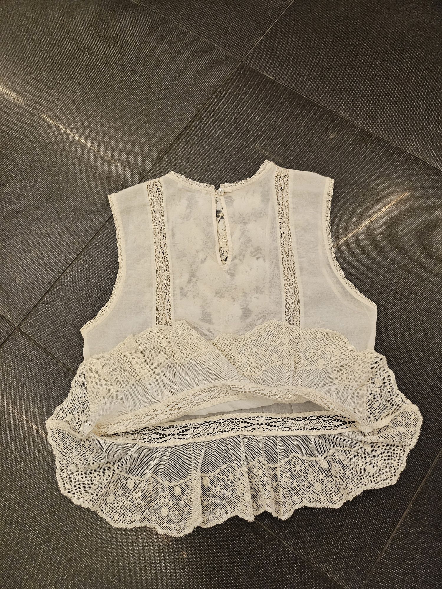 ZARA топ с памучна дантела S-36