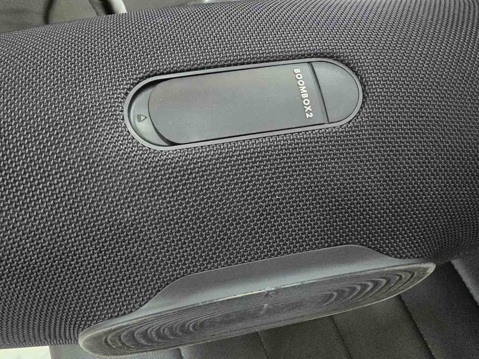 Преносима тонколона JBL Boombox 2