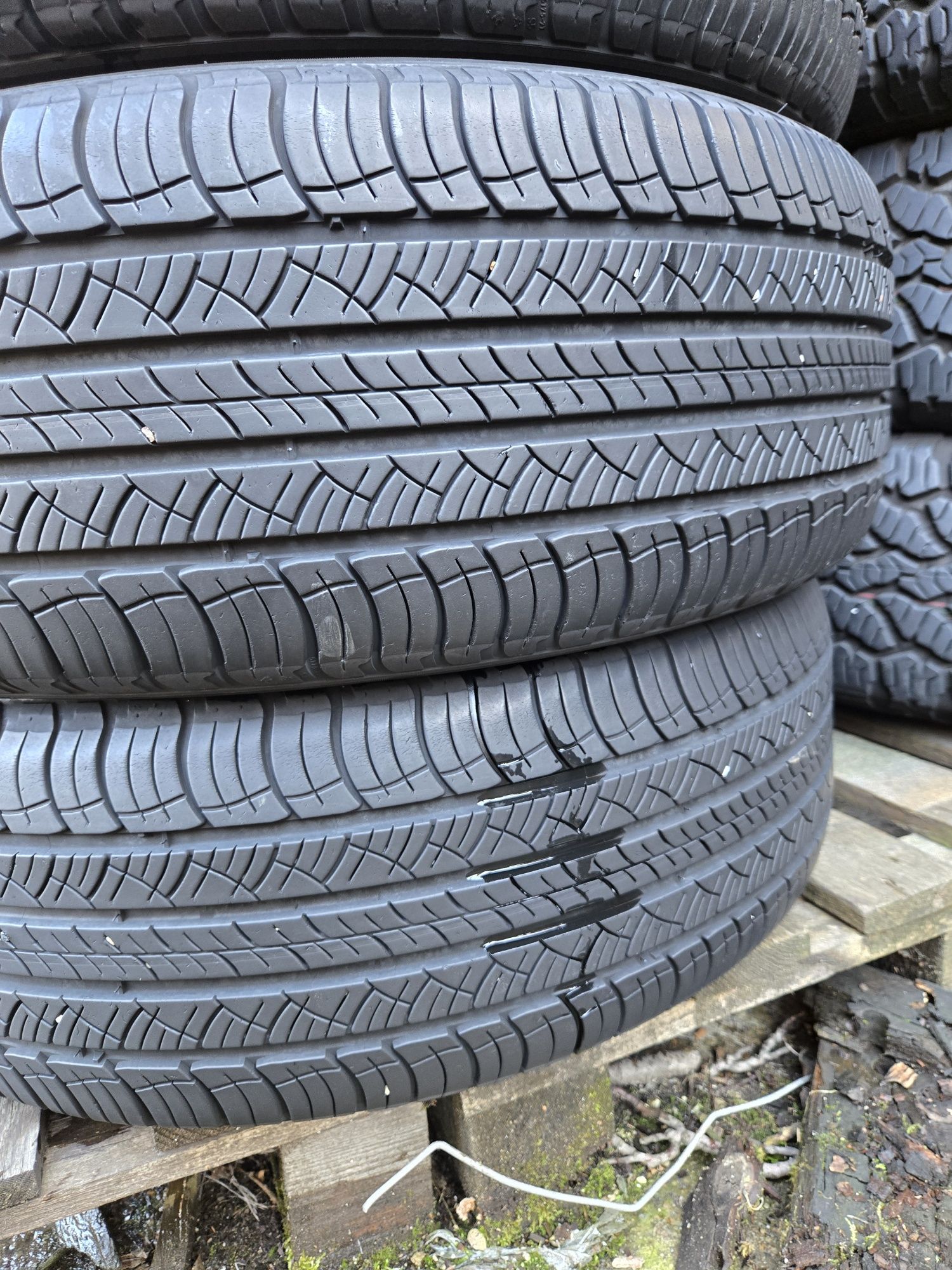 4бр. 235 60 18 Michelin летни.