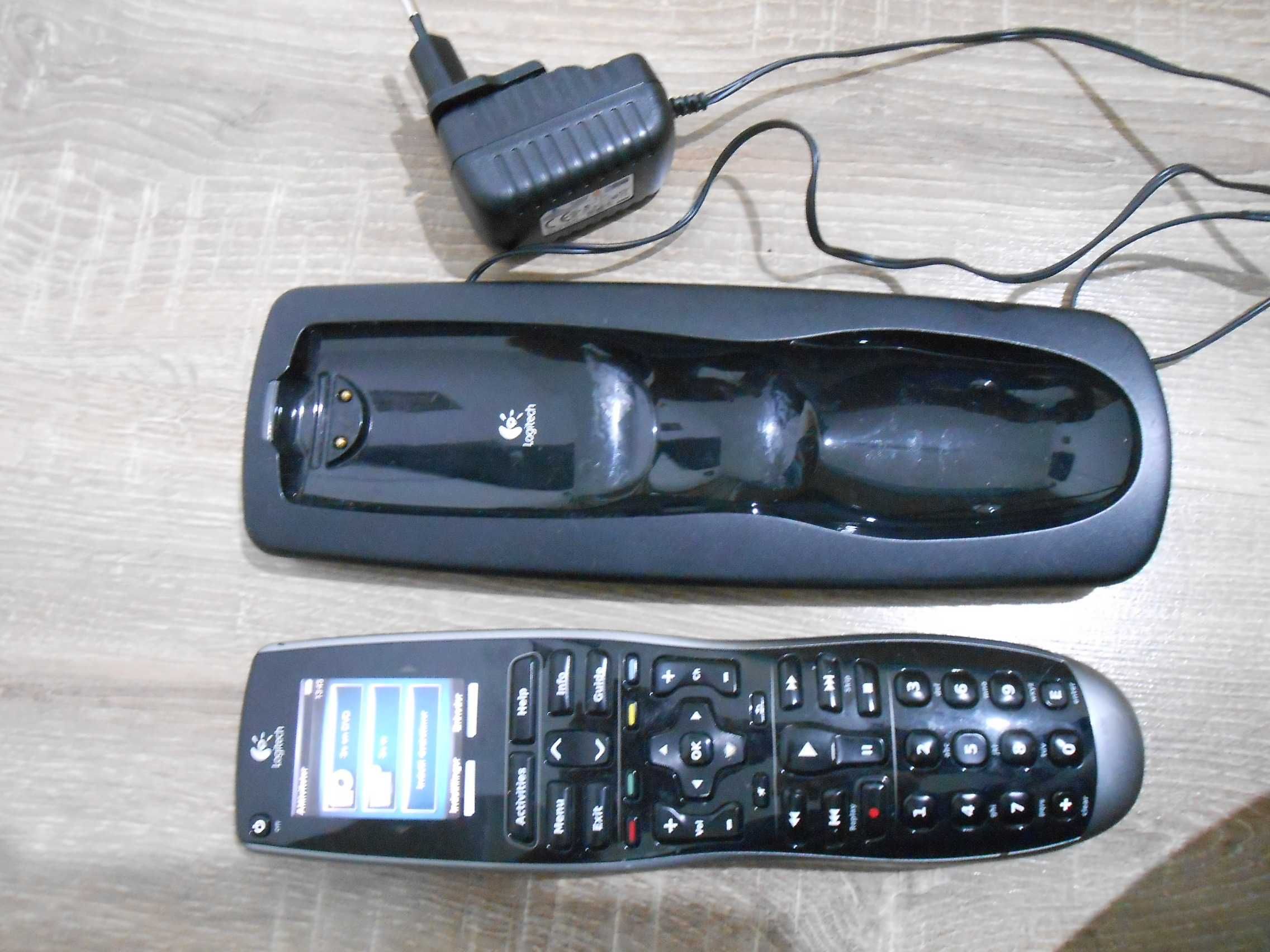 Logitech Harmony 900 telecomanda universala programabila