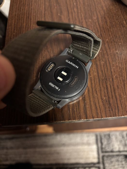 Ceas Garmin Vivoactive 4