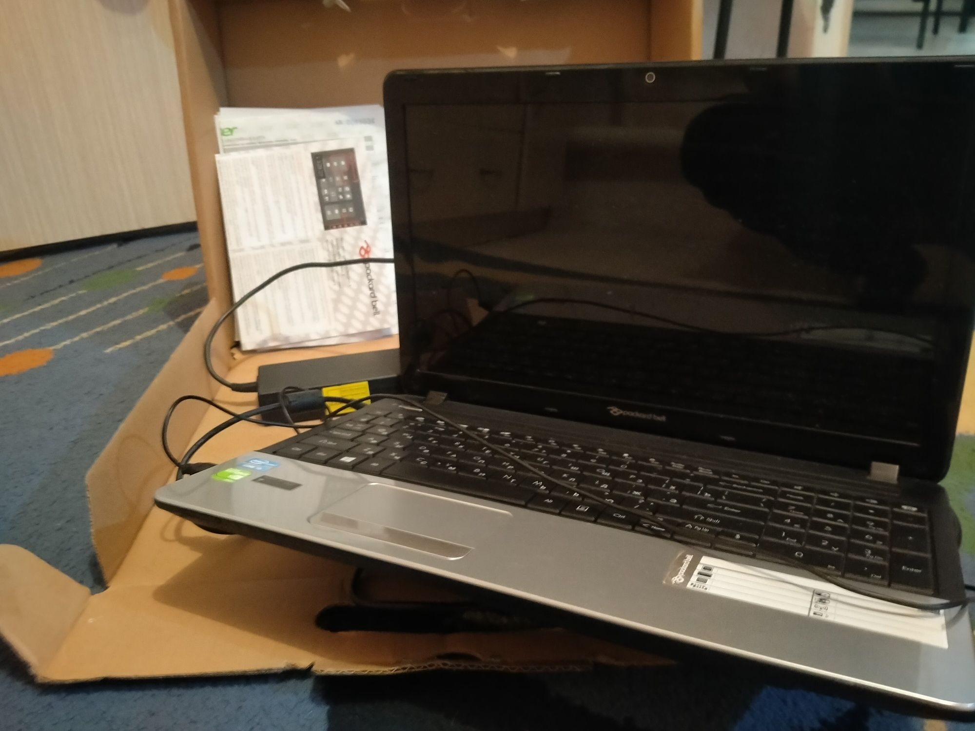 Ноутбук в хорошем состояние цена ноутбука 70000т,рабочий с документами