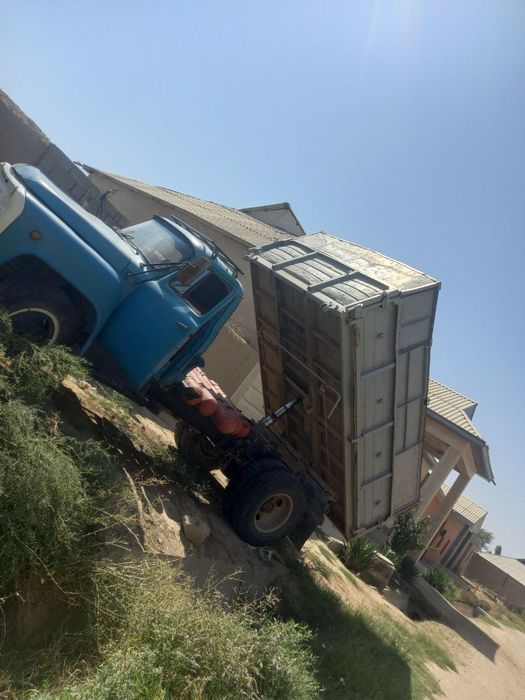 Gaz 53 yuk mashinasi