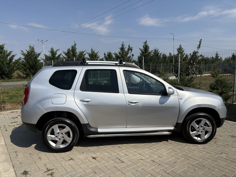 Dacia Duster 2012