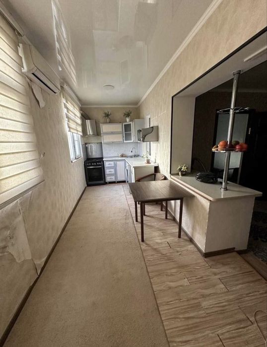 Срочно продается квартира Новомосковская 2/5/5