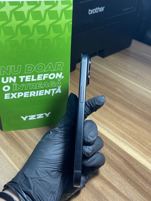 iPhone 15 / 256 GB / Sănătate baterie 100% / Nou desigilat