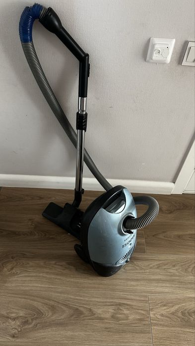 Пылесос Самсунг в отличном состоянии