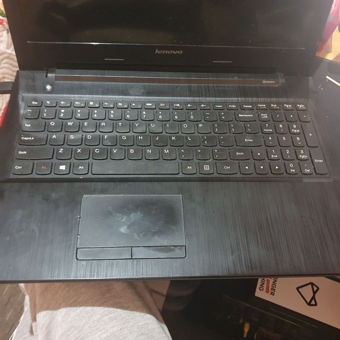 Vand sau Dezmembrez diferite modele de Laptopuri