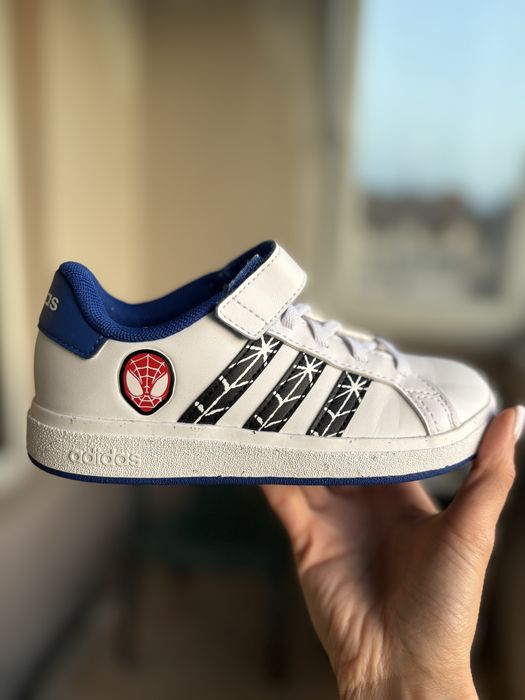 Детски маратонки Adidas Marvel Адидас Марвел