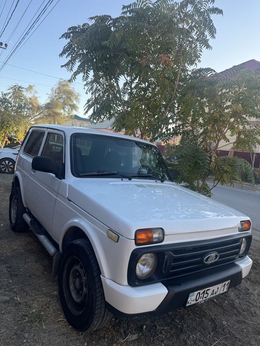 Автомашина Ваз 2121