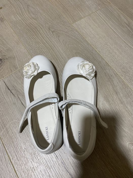 Balerini piele nr 34 - 80 lei
