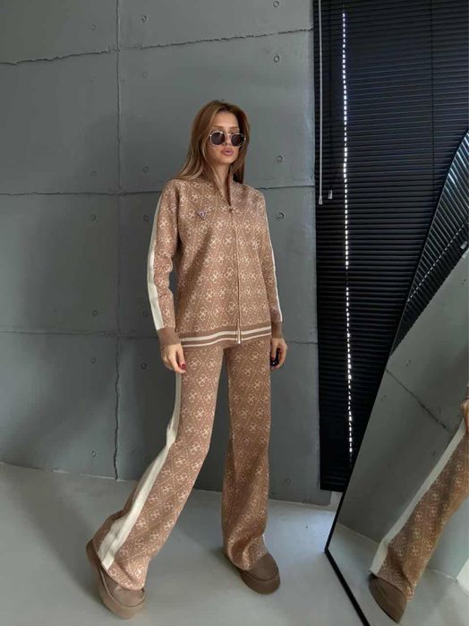 Дамски комплекти