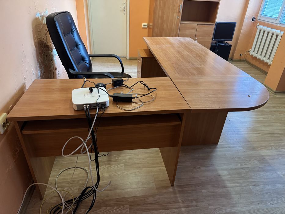 Офис мебели използвани