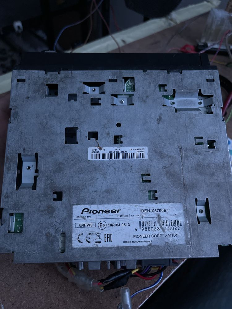 Pioneer deh-x5700bt