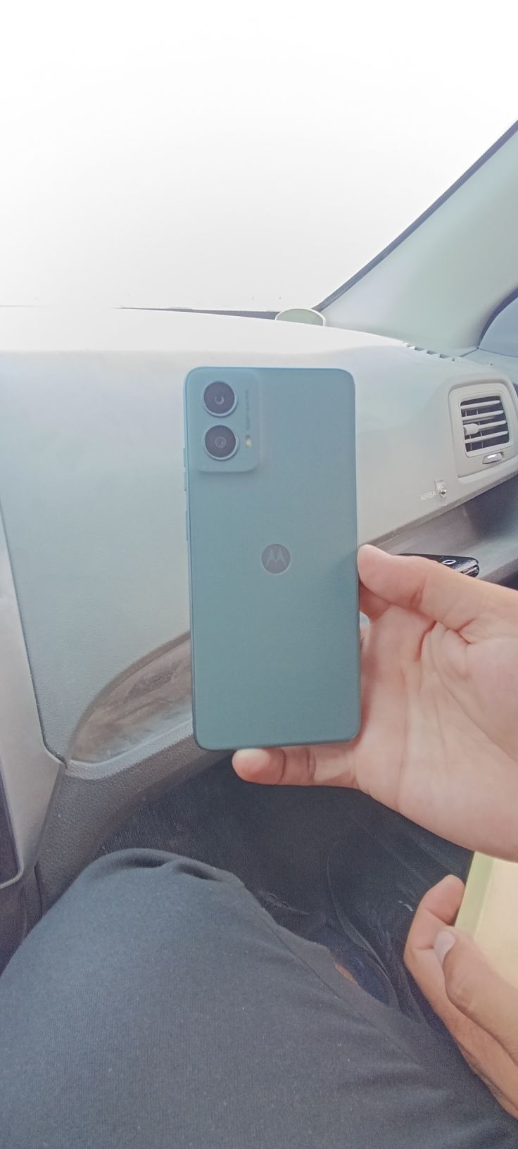 Moto g 5 sotiladi