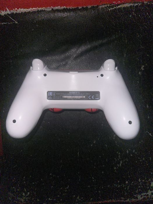 Джостик Dualshock 4