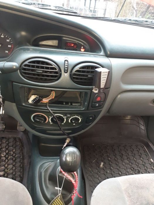 Продавам Renault Megane